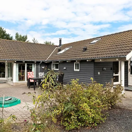 In Vaeggerlose With Sauna 度假居