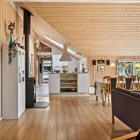 In Vaeggerlose With Sauna 度假居 *